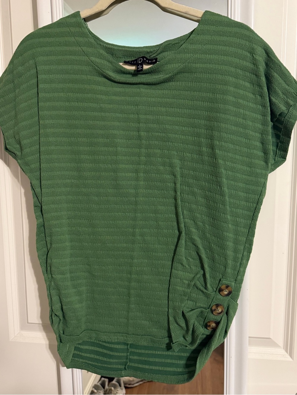 Fred David Olive Green Short-Sleeve Textured Tee with Side Buttons